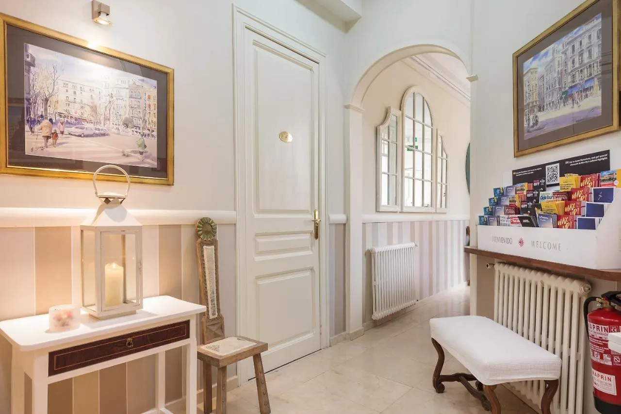 Hostal Oliva Barcelona Guest house