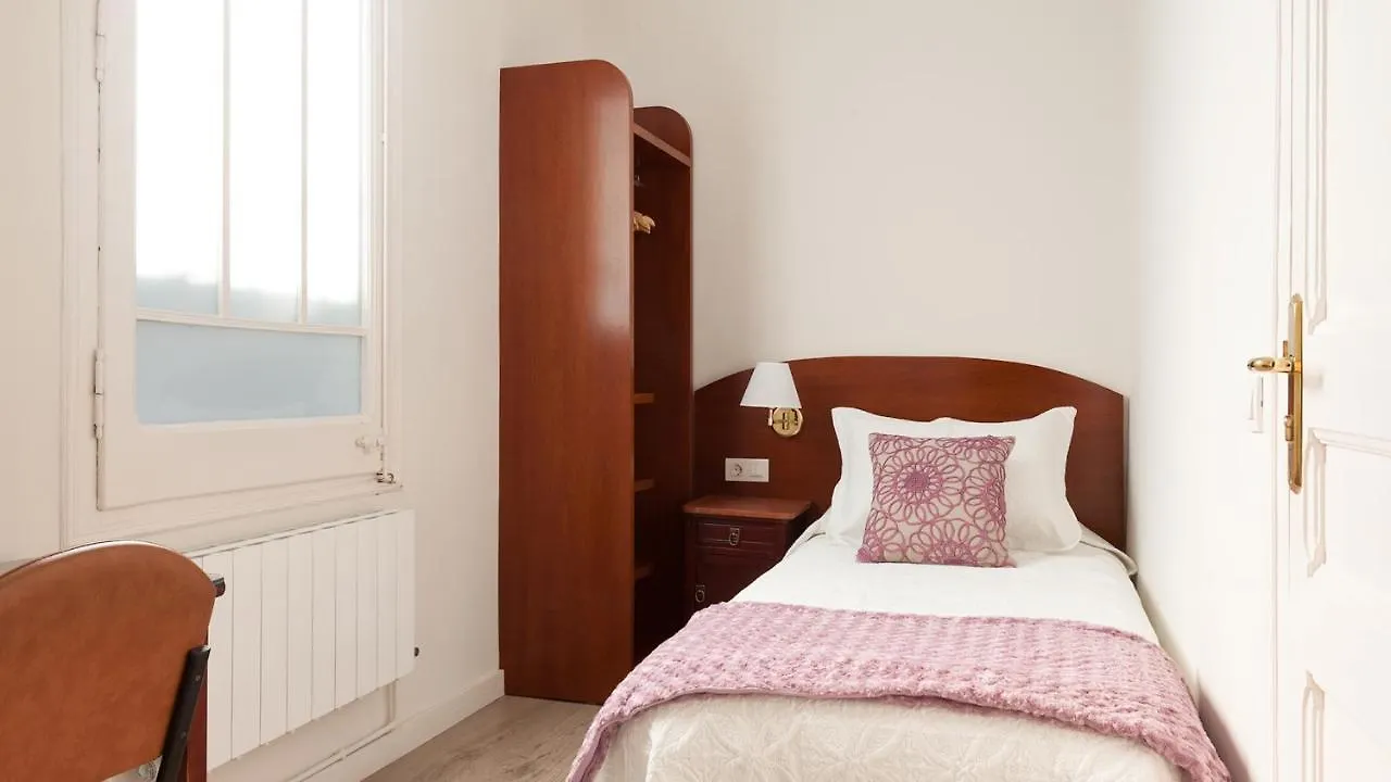 Guest house Hostal Oliva Barcelona
