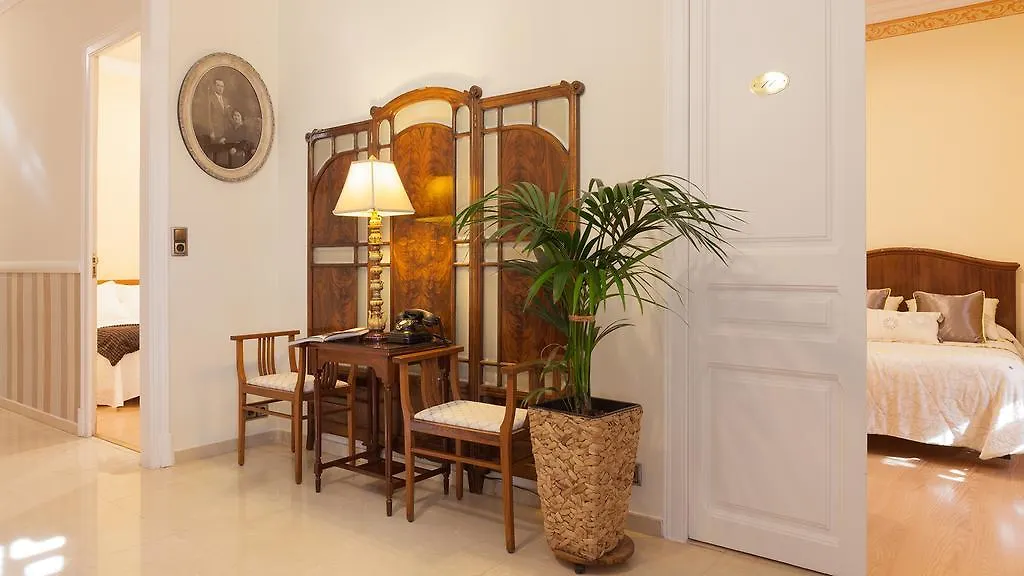 Hostal Oliva Barcelona Spain