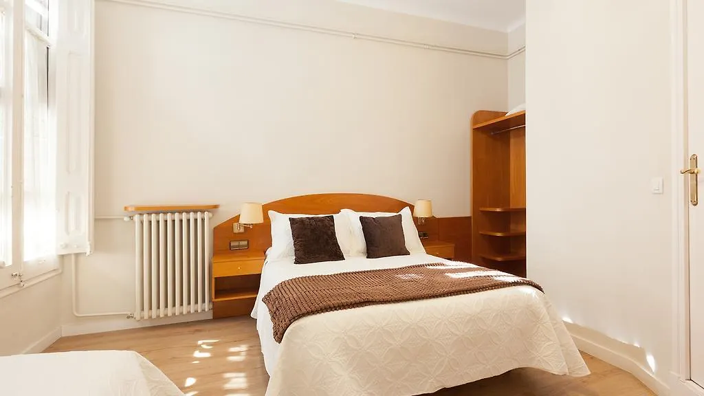 Hostal Oliva Barcelona 0*,